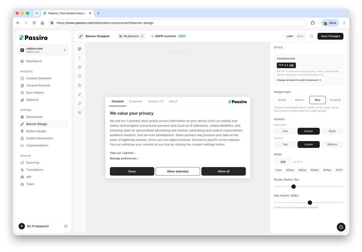 The Passiro Banner Designer in a browser: the dashboard menu, a cookie banner preview and its style settings.